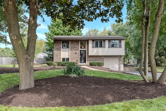 43W778 Fescue Ct, Saint Charles, IL 60175