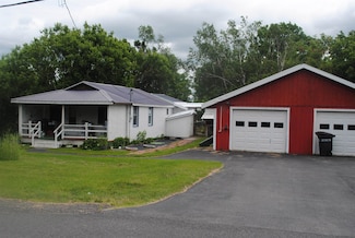 3 Old River Rd, Massena, NY 13662