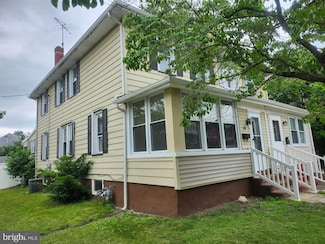 301 Heulings Ave, Riverside, NJ 08075