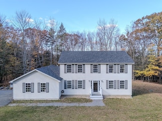 21 Ledgewood Rd, Wilton, NH 03086