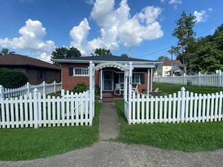 304 High St W, Huntington, WV 25704