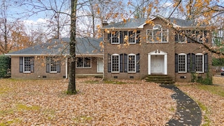 185 Woodcliff Cir, Signal Mountain, TN 37377