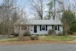 41 Oakcrest Rd, Holden, MA 01520