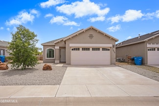 11620 Flor Gloriosa Dr, Socorro, TX 79927