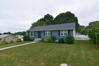 204 Manila Ave, Woonsocket, RI 02895
