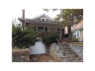 912 Highland Ave, Lexington, MO 64067