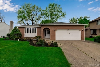 93 Melrose Rd, Grand Island, NY 14072