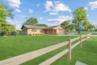 140 Parsonage St, Azle, TX 76020