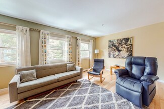 8 Winterberry Way, Bedford, MA 01730