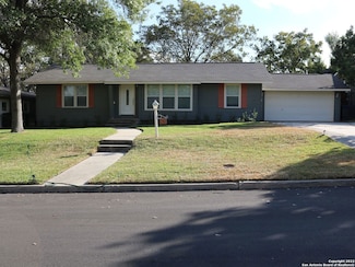 130 Blakeley Dr, San Antonio, TX 78209
