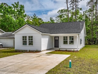 29 Klickitat Dr, Crawfordville, FL 32327