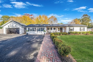 3 Vee Jay Dr, Shoreham, NY 11786