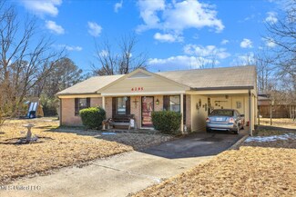 6295 Greenbriar Dr, Horn Lake, MS 38637