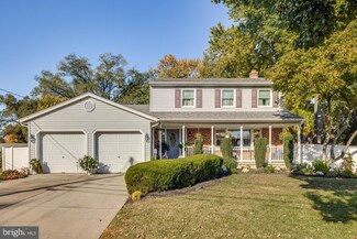 9 Charter Oak Ln, Marlton, NJ 08053