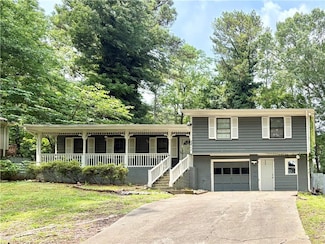 654 Continental Dr, Lawrenceville, GA 30044