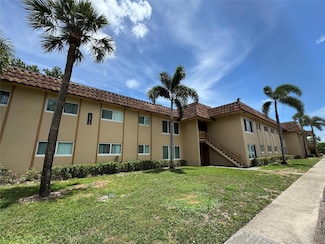 2412 NW 39th Way Unit 101, Lauderdale Lakes, FL 33311