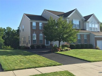 5249 High Vista Dr, Orefield, PA 18069