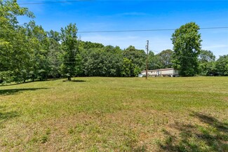 2120 Whitfield Dr, Anderson, SC 29624