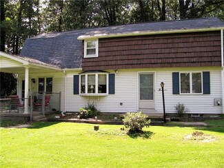932 Ekastown Rd, Saxonburg, PA 16056
