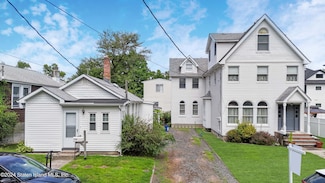 25-29 Androvette Ave, Staten Island, NY 10312