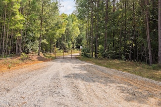 5943 Carbonton Rd, Sanford, NC 27330