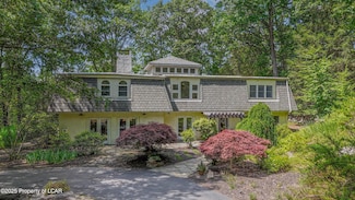 97 Reservoir Rd, Dallas, PA 18612