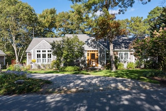 28 Pine Ridge Rd, Cotuit, MA 02635