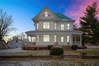 211 N Graham Ave, Brocton, IL 61917