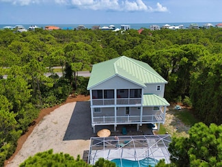 1701 Kingfisher Rd, Saint George Island, FL 32328