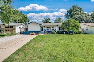 2024 E 53rd St S, Wichita, KS 67216