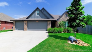 2414 W 109th St S, Jenks, OK 74037