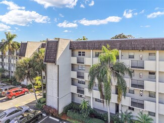 6200 NW 44th St Unit 4011, Lauderhill, FL 33319