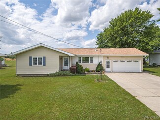 6580 Errick Rd, North Tonawanda, NY 14120