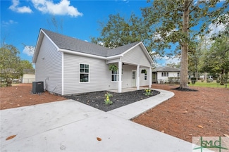 2322 Pinetree Rd, Savannah, GA 31404