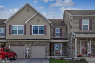 406 Mount Olive Ln, Ephrata, PA 17522