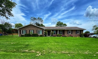 318 Clearbrook Dr, Danville, KY 40422