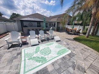 727 Glendale Ln, Orange Park, FL 32065