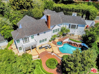 657 N Saltair Ave, Los Angeles, CA 90049