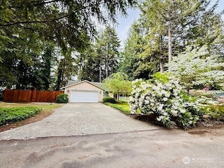 3208 Duke Ct SE, Lacey, WA 98503
