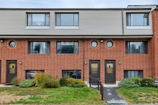 393 Farrwood Dr, Haverhill, MA 01835