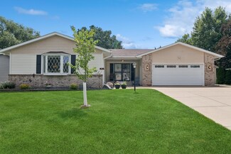 10632 Daisy Cir, Bloomington, MN 55438