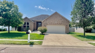 2673 Violet Way, Columbus, IN 47201