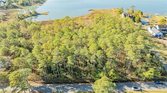 453 Wind Mill Point Rd, Hampton, VA 23664