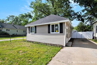 938 Emerson Ave, Muskegon, MI 49442