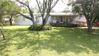 371 Serene Dr E, Victoria, TX 77905