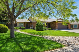 1 Windbridge Ln, Pueblo, CO 81001