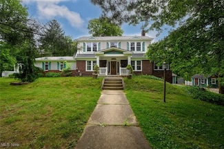 3310 Beechwood Ave, Alliance, OH 44601