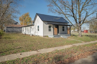 312 S Hall St, Webb City, MO 64870