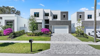 655 Kingsbridge St, Boca Raton, FL 33487