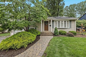 30 Longview Rd, Cedar Grove, NJ 07009
